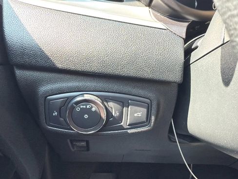 Used 2018 Lincoln MKC Premiere image 15