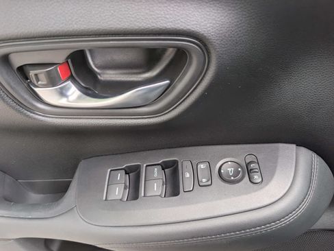 Certified 2024 Honda HR-V LX image 17