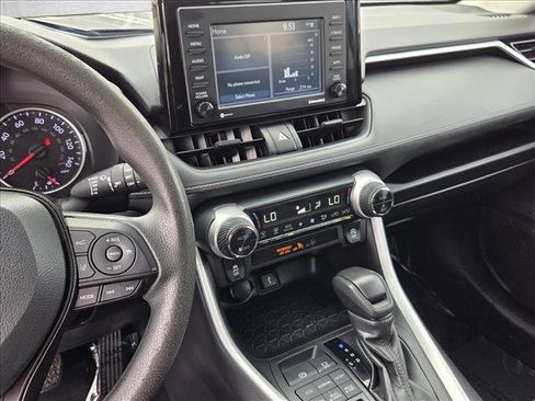 Used 2021 Toyota RAV4 XLE image 14