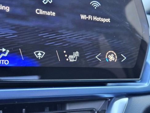 New 2026 Chevrolet Equinox EV LT image 20