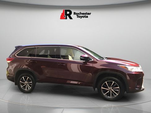 Certified 2018 Toyota Highlander XLE AWD/4WD image 8