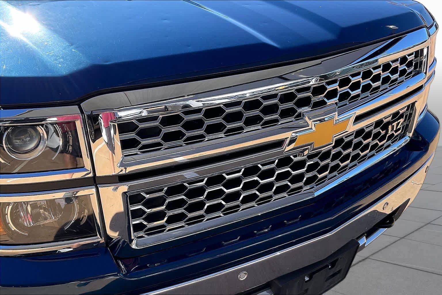 Used 2015 Chevrolet Silverado 1500 LTZ w/ LTZ Plus Package AWD/4WD image 29