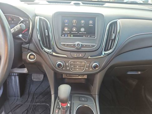 Used 2022 Chevrolet Equinox RS w/ LPO, Floor Liner Package image 18