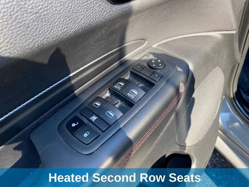 Used 2024 Dodge Durango GT image 19