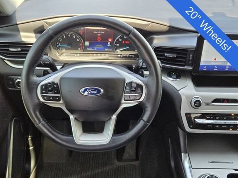Used 2021 Ford Explorer XLT w/ Equipment Group 202A RWD image 25