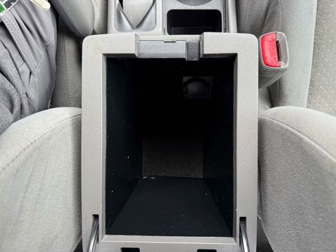 Used 2009 Nissan Sentra 2.0 S image 32