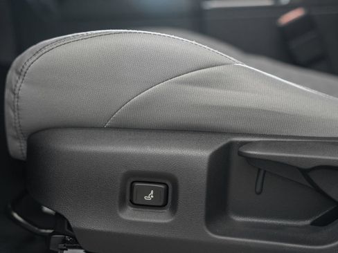 New 2026 Toyota Tacoma SR5 AWD/4WD image 32