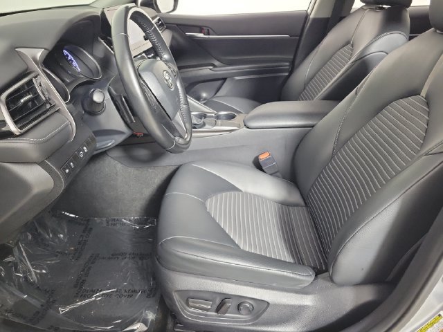 Used 2023 Toyota Camry SE FWD image 19