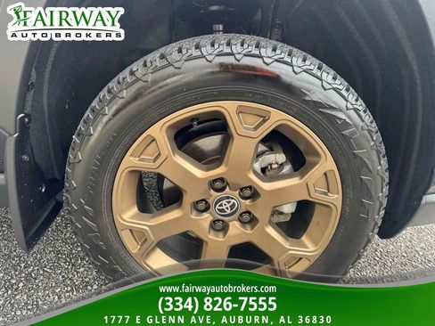 Used 2024 Toyota RAV4 AWD Hybrid image 29