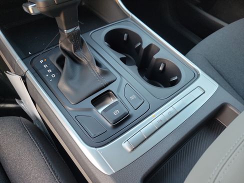 New 2027 Kia Carnival LX FWD image 21