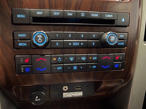 Used 2012 Ford F150 Lariat w/ Lariat Chrome Pkg AWD/4WD image 24