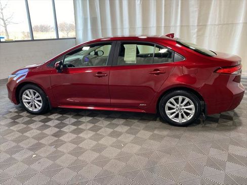 Certified 2024 Toyota Corolla LE image 10