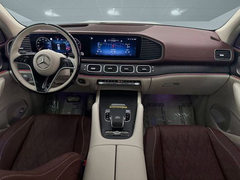 Used 2026 Mercedes-Benz Maybach GLS 600 4MATIC image 15