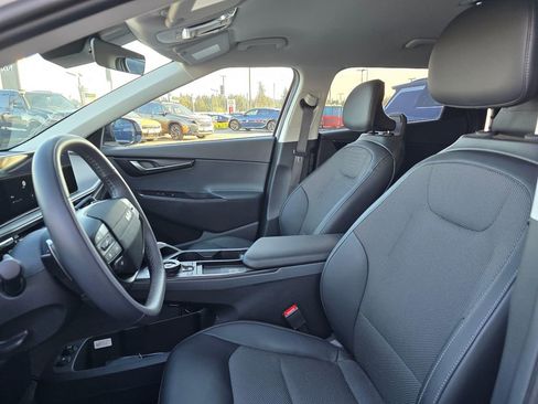 Certified 2025 Kia EV6 Light RWD image 12
