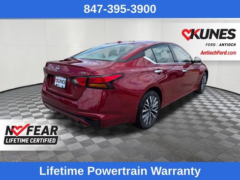 Used 2024 Nissan Altima 2.5 SV w/ SV Premium Package FWD image 7