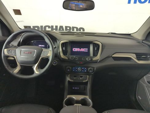 Used 2024 GMC Terrain Denali AWD/4WD image 10
