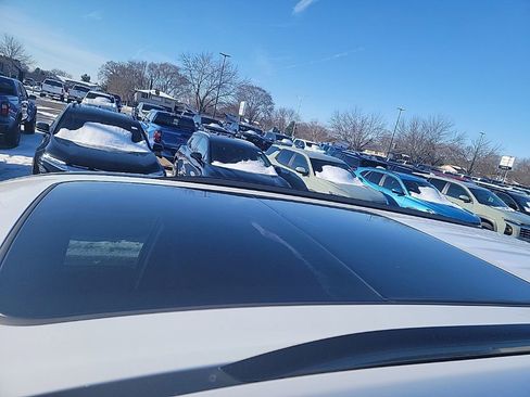 Certified 2025 Buick Enclave Sport Touring w/ Power Package image 16