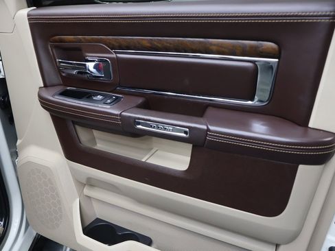 Used 2018 RAM 1500 Laramie Longhorn image 12