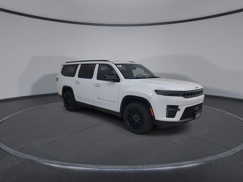 New 2026 Jeep Grand Wagoneer L Limited AWD/4WD image 3