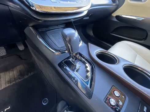 Used 2016 Toyota Avalon Touring image 16