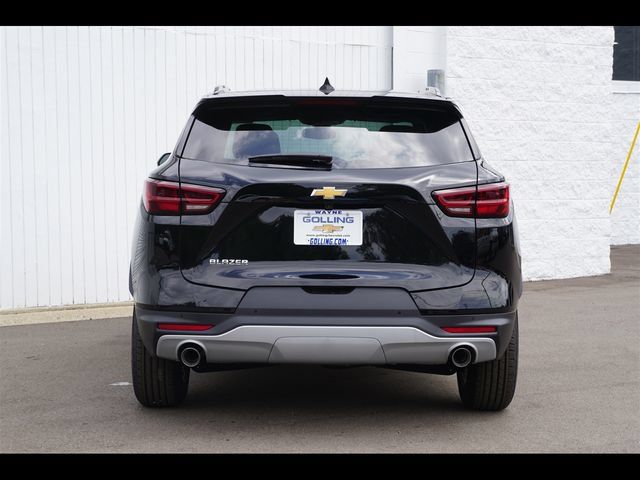 New 2026 Chevrolet Blazer LT w/ Convenience Package FWD image 18