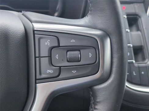 Used 2022 Chevrolet Tahoe Z71 w/ Luxury Package AWD/4WD image 18