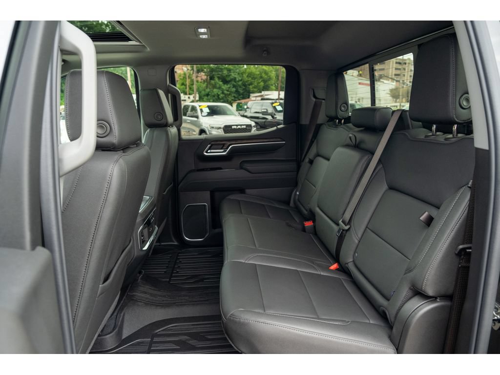 New 2026 GMC Sierra 1500 SLT w/ SLT Premium Plus Package AWD/4WD image 13