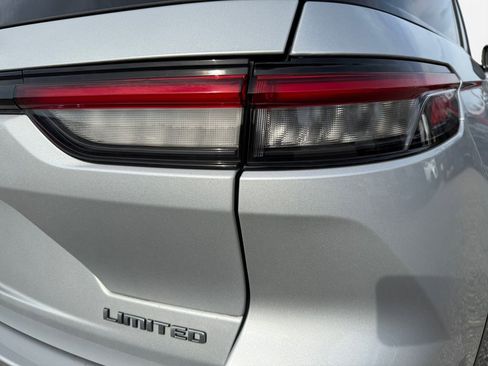 Certified 2022 Jeep Grand Cherokee Limited image 18