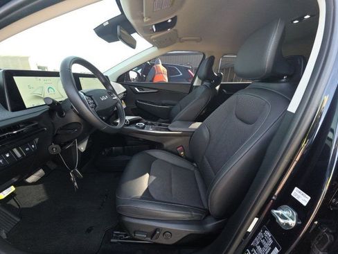 Certified 2024 Kia EV6 Light image 8