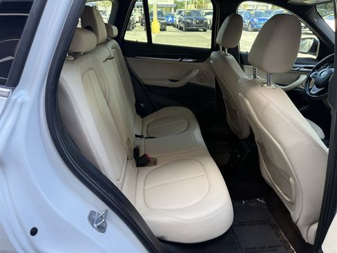 Used 2018 BMW X1 sDrive28i image 16