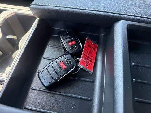 New 2026 Toyota Tundra Limited AWD/4WD image 25