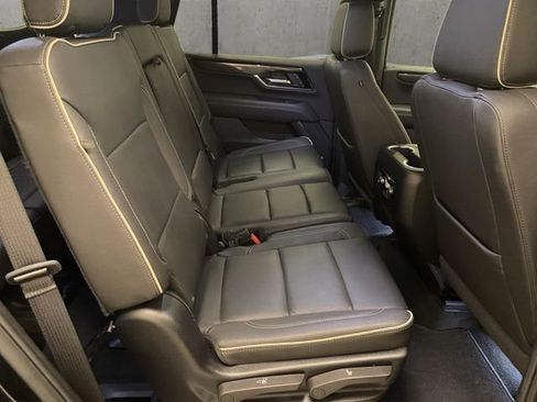 Used 2025 GMC Yukon Elevation AWD/4WD image 26