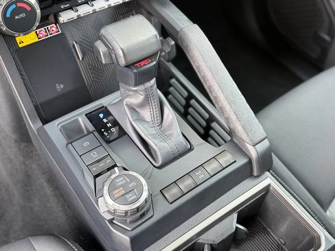 Used 2024 Toyota Tacoma TRD Off-Road w/ TRD Off Road Upgrade Package image 21