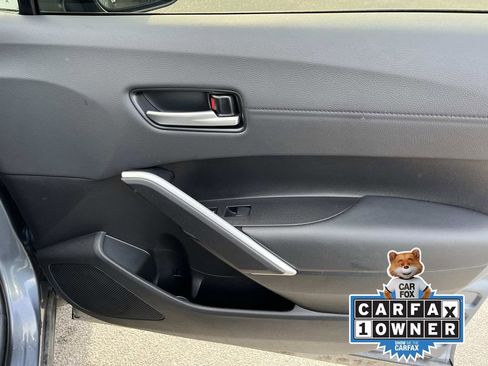 Used 2025 Toyota Corolla Cross XLE w/ Convenience Package image 22