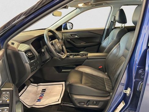 Certified 2023 Nissan Rogue Platinum AWD/4WD image 9