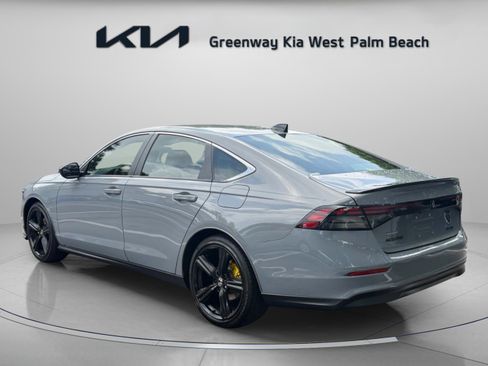 Used 2023 Honda Accord Sport image 5