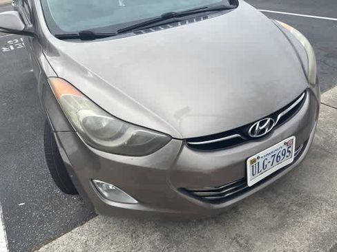 Used 2013 Hyundai Elantra Limited image 11