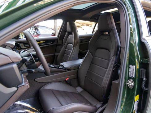 New 2026 Porsche Panamera 4 image 5