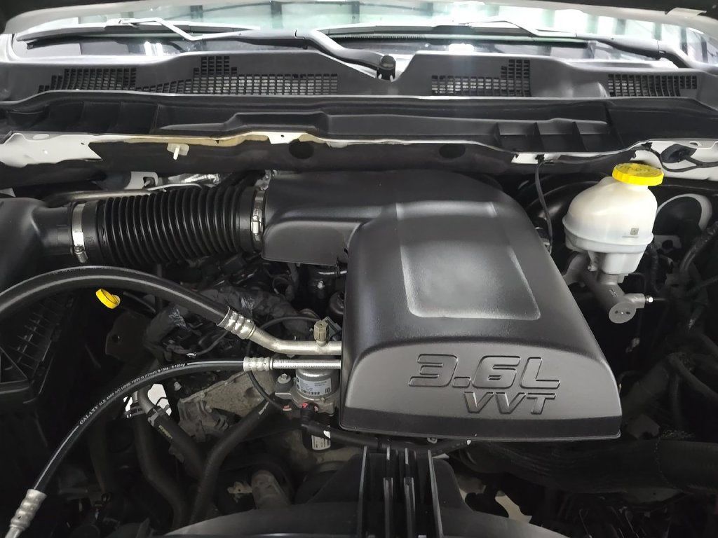 Used 2024 RAM 1500 Warlock RWD image 15