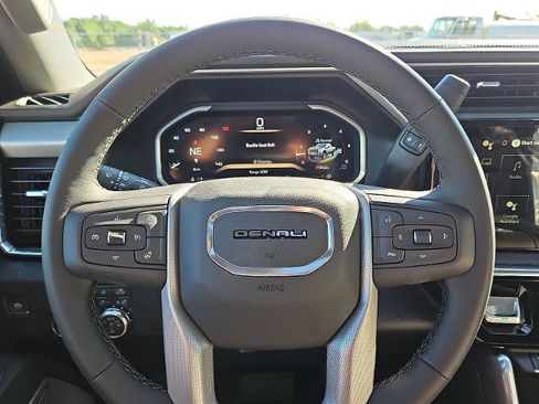 New 2026 GMC Sierra 2500 Denali w/ Denali Reserve Package AWD/4WD image 17