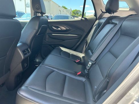 Used 2024 GMC Terrain SLT AWD/4WD image 21