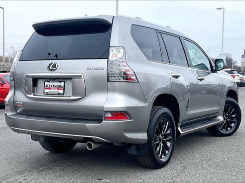 Used 2023 Lexus GX 460 Premium image 11