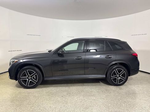 Used 2024 Mercedes-Benz GLC 300 4MATIC image 2