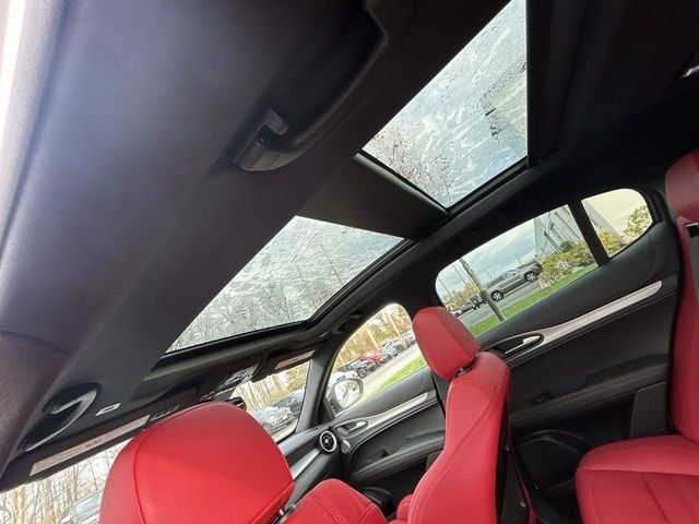 New 2026 Alfa Romeo Stelvio Sprint AWD/4WD image 14