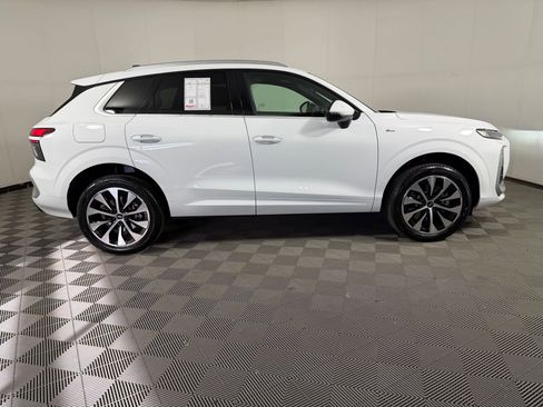 New 2026 Audi Q3 quattro 2.0T AWD/4WD image 8