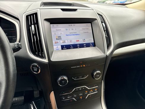 Used 2020 Ford Edge SEL w/ Convenience Package image 18