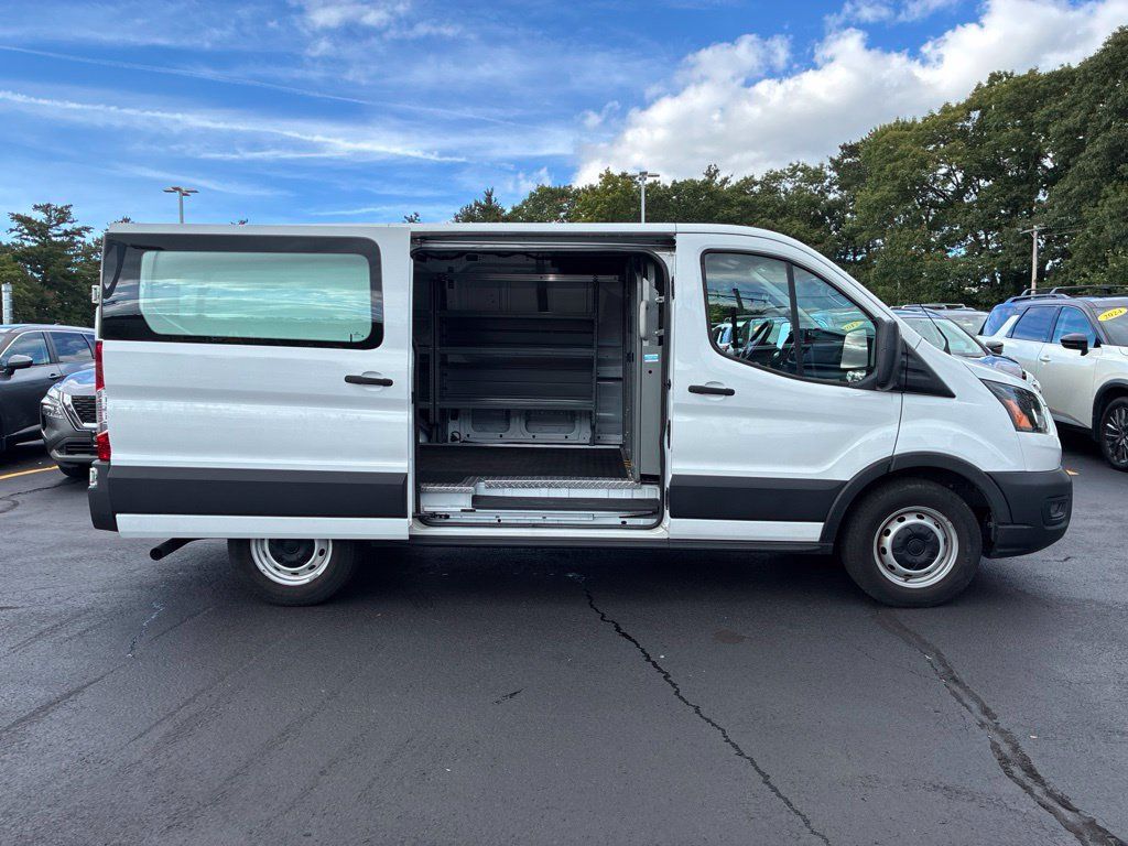 Used 2020 Ford Transit 150 Low Roof RWD image 19
