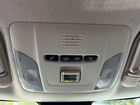 Used 2021 Toyota Corolla LE FWD image 27