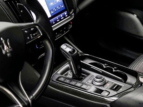 Used 2021 Maserati Levante S GranSport image 57