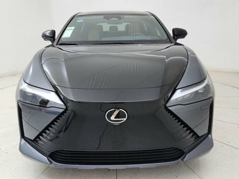 Used 2023 Lexus RZ 450e Premium w/ Technology Package image 2